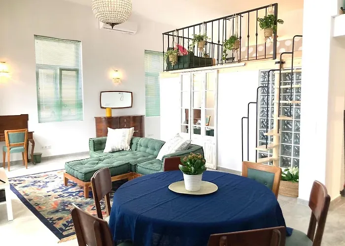 Διαμέρισμα Updated Boho-glam Loft *